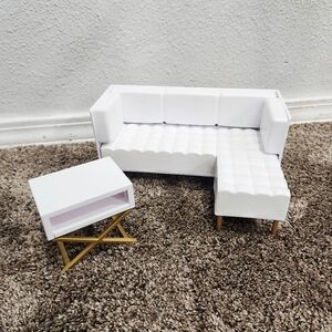 Rainbow High Couch And Coffee Table